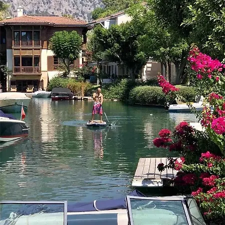 Sea Canal Townhouse Vilă Göcek